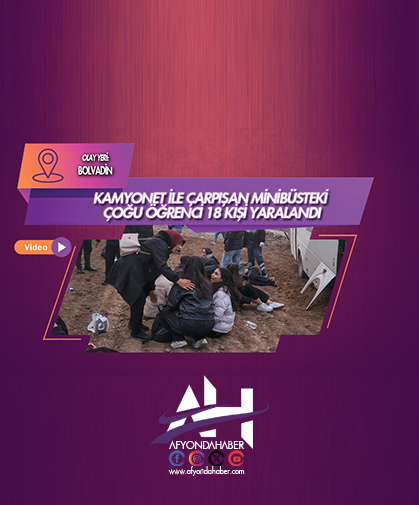 Kamyonet ile midibüs çarpıştı: 18 yaralı